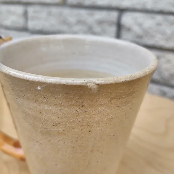 Stoneware Giraffe Mug (or Succulent Pot !) FLAW - Picture 5 of 9